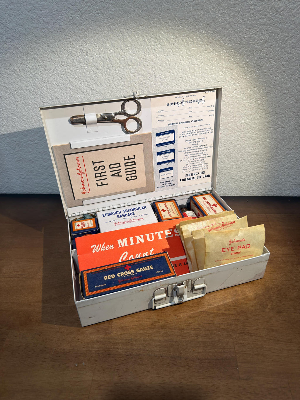 Vintage Johnson & Johnson First Aid kit 1967